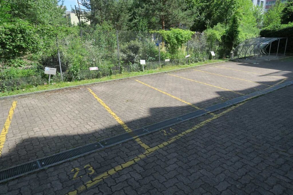 Foresta Immobilien AG Besucherparkplätze an der Wilhelmstrasse 6, CH-8005 Zürich