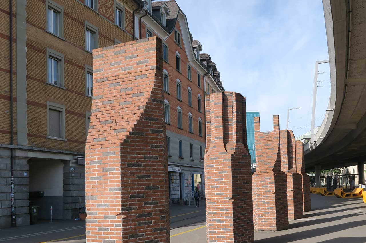 Kunst am Escherwiesplaz Sympol für Dienstleistung bei Foresta Immobilien AG